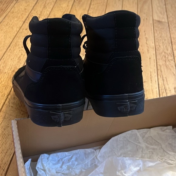 Vans Brand new with box - Picture 2 of 6